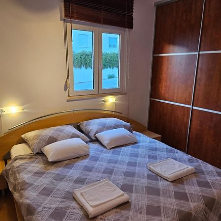 Apartmani Dodo Трогір Екстер'єр фото