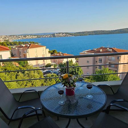 Apartmani Dodo Трогір Екстер'єр фото